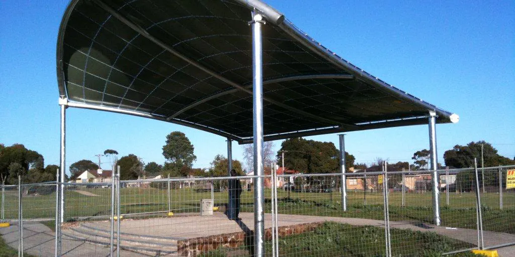 Curved Roof Shelter