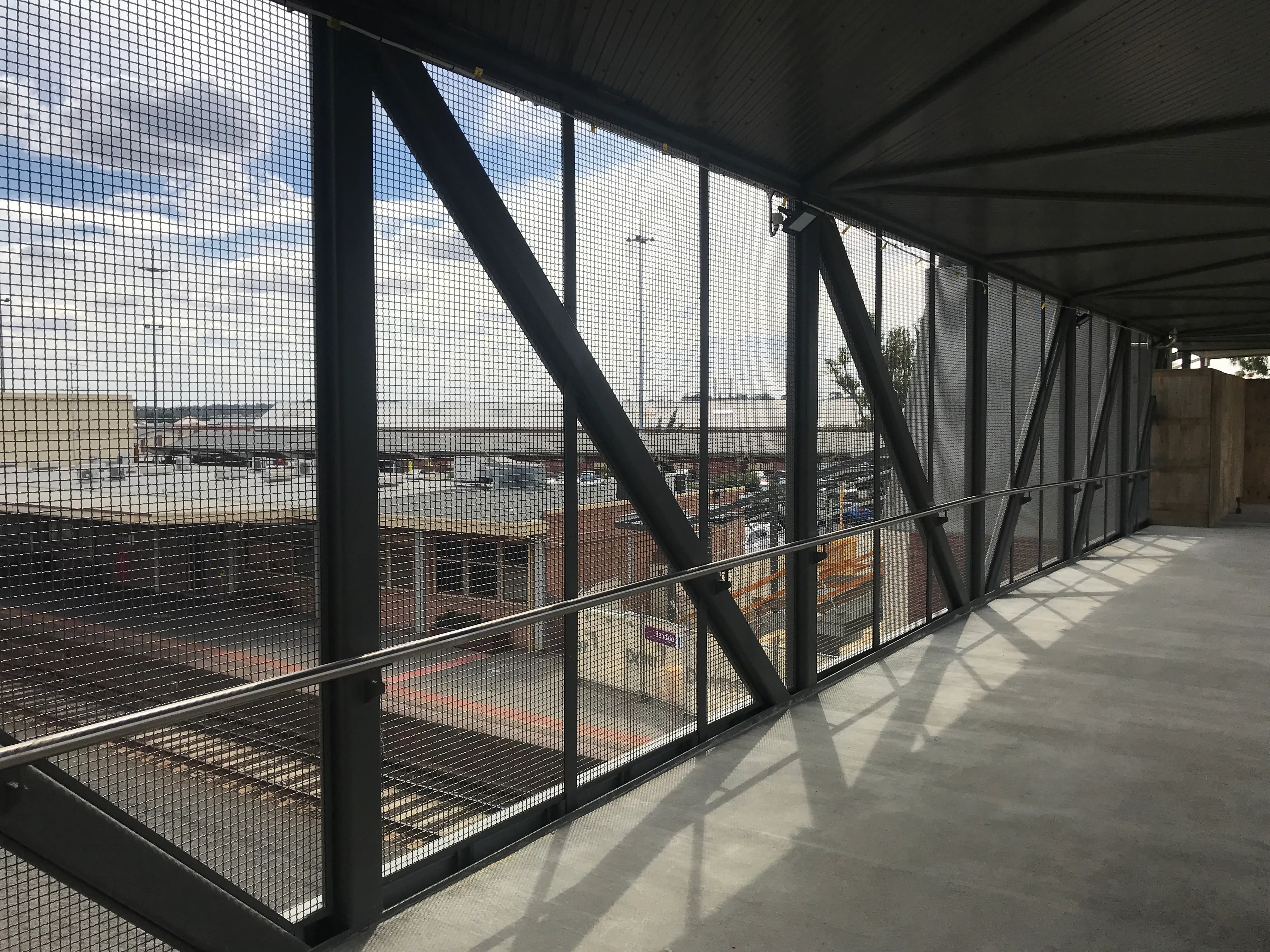 Bendigo station footbridge installation